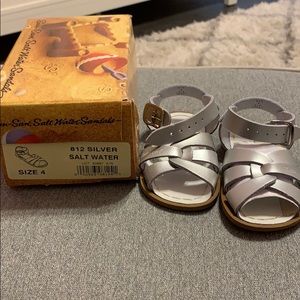 NWT Toddler Salt Water Sandals